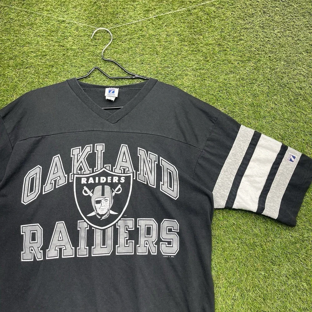 Vintage Logo 7 Oakland Raiders Shirt Mens XL Black 1995 NFL 1/2 Sleeve V Neck